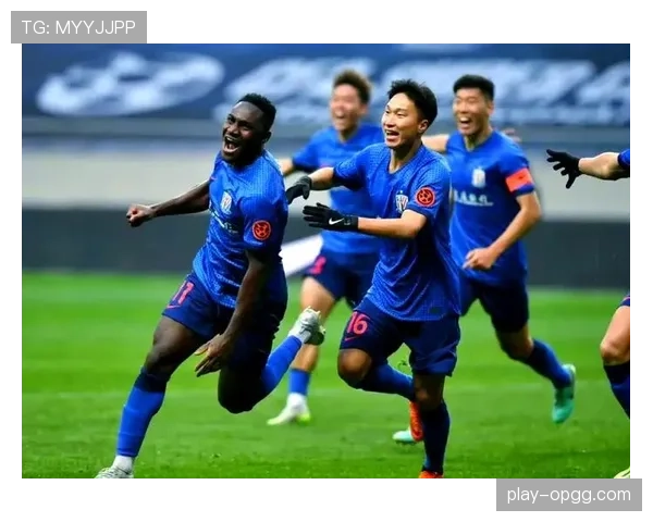 上海申花外援马莱莱领取上月最佳球员奖项 上海申花外援马莱莱领取上月最佳球员奖项